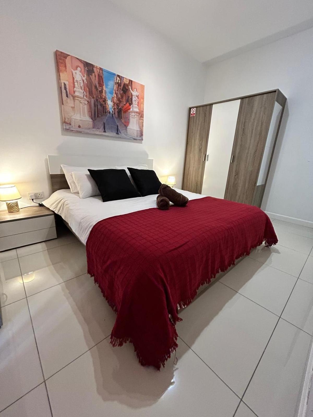 Tjs 2 Apartamento Gzira
